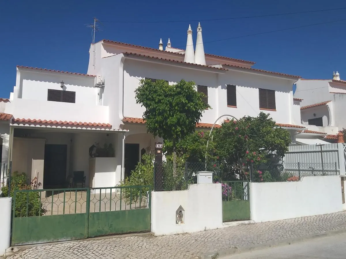 Familia Brito Hotell Porches